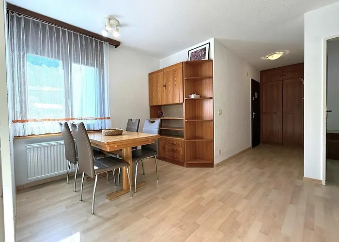 아파트 Royal 52 로이커바드